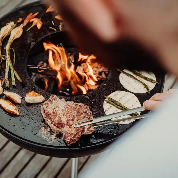 Höfats Grill Tongs | De grilltang van Höfats | Buitenvuur | Barbecue accessoire | Outdoor.